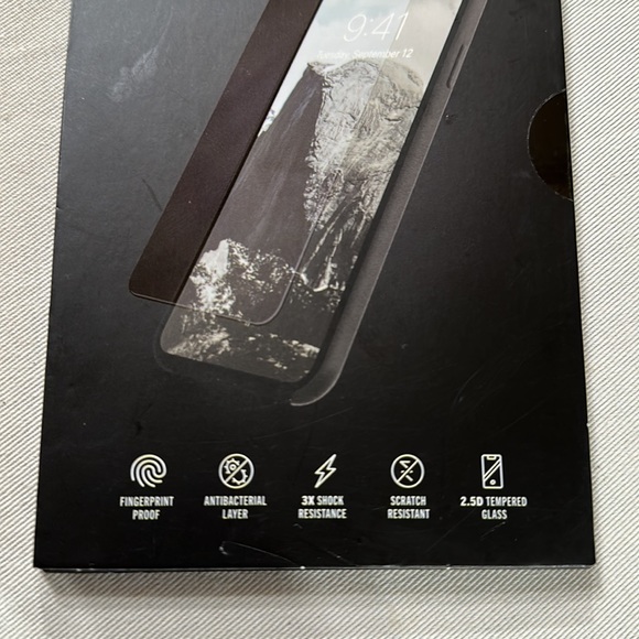 The Ridge Tempered Glass Screen Protector for iPhone 12 Pro Max - Picture 4 of 7